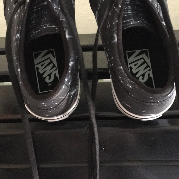 NWOT Vans lace up - Picture 7 of 8